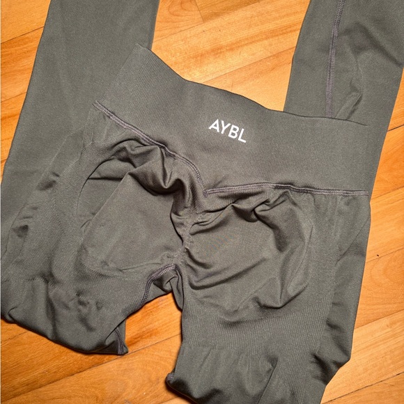 Olive Green High-Waisted AYBL adapt seamless Leggings - Picture 7 of 8